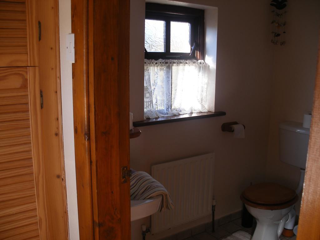 Doolin Cottage Accommodation ภายนอก รูปภาพ