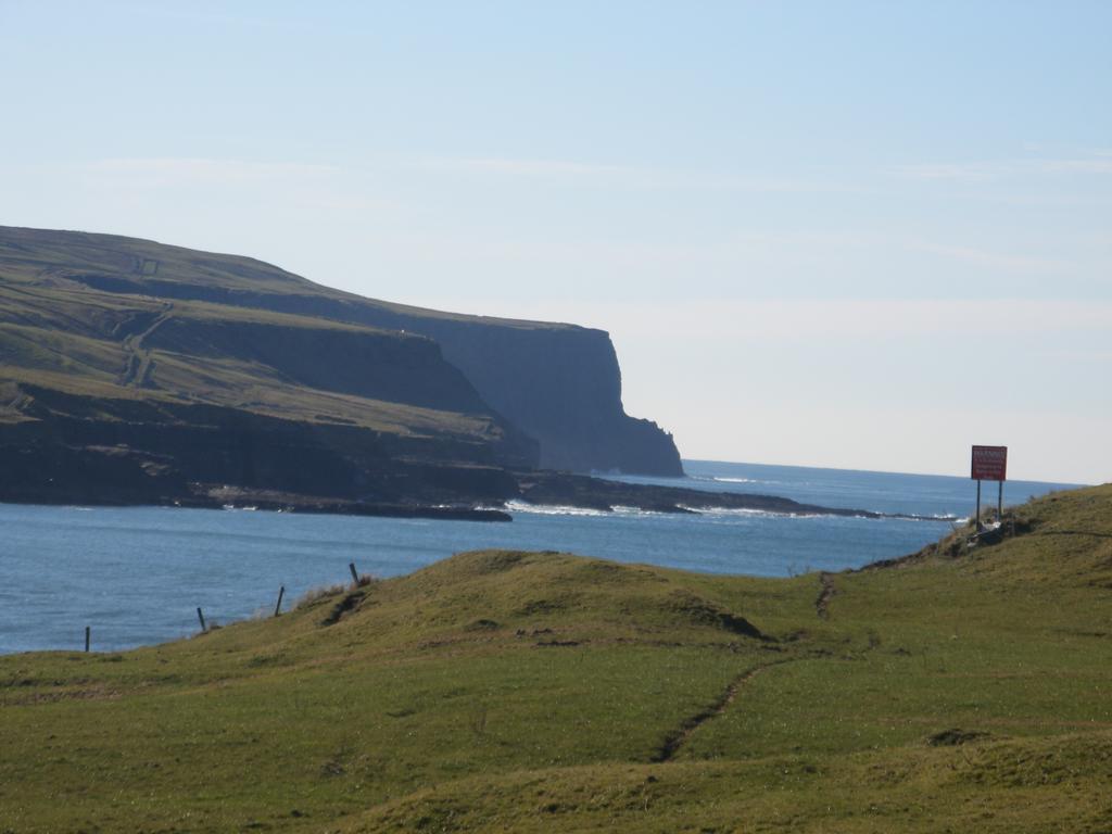 Doolin Cottage Accommodation ภายนอก รูปภาพ